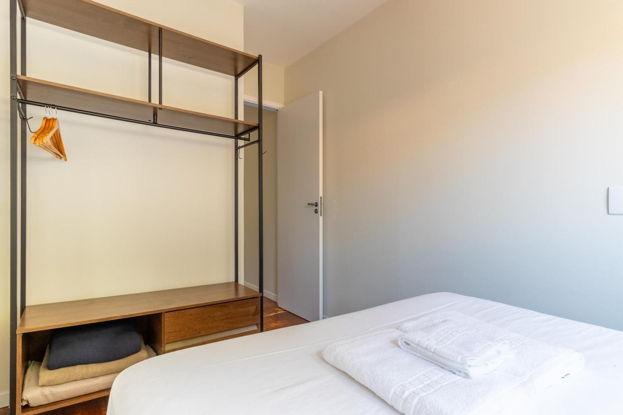 Apartamento Ac-bbq-1000mbps-casa Container-cozinha Completa